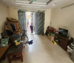 Bán nhà thanh lân 5 tầng dân xây ở ngay lô góc gần phố hoàng mai