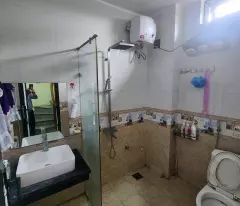 Bán nhà thanh lân 5 tầng dân xây ở ngay lô góc gần phố hoàng mai