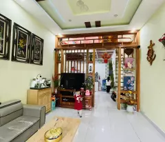 BÁN NHÀ TRẠNG TRÌNH NGAY TRUNG TÂM – CÁCH HỒ XUÂN HƯƠNG 500M