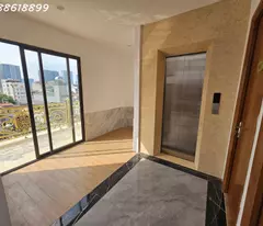 CCMN THÁI THỊNH DT 100M² - MT 15M – Ô TÔ VÀO NHÀ – DÒNG TIỀN 150 TRIỆU/THÁNG