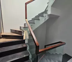 Cho thuê nhà, 91m2- 5T, Nguyễn Trường Tộ, Hàng Than, Trấn Vũ -51 tr