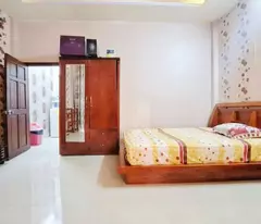 Nhà phố đẹp Lái Thiêu - Ngang 5m - 90m2 – Nhỉnh 4,5 Tỷ - Đường xe tải  - ÔTô ngủ trong nhà