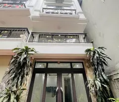 BÁN NHÀ 5 TẦNG, DT 37M² – NHÀ GẦN NHƯ MỚI, THIẾT KẾ HIỆN ĐẠI – TỨ HIỆP, YÊN SỞ, HÀ NỘI NHỈNH 7 TỶ