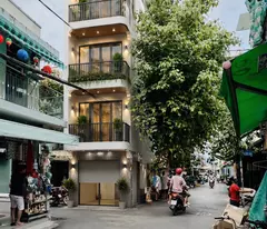 **Bán nhà mặt tiền Phùng Văn Cung. phường 4, Phú Nhuận (4*7) nở hậu