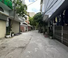 Bán nhà Bát Khối 10 tỷ 60m ô tô đỗ cửa,tặng nhà c4