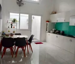 Bán nhà 3 tầng, 52m2 đường Hồ Văn Tư, Trường Thọ, Thủ Đức, TP HCM, sổ hồng riêng. Giá 4.58 tỷ.