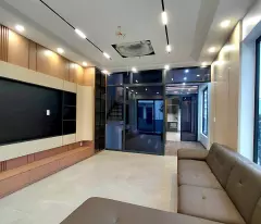 Nhà tái định cư A51 Hồ Sen lô góc 2 mặt tiền cực thoáng