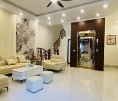 NHÀ MỚI – VIỆT HƯNG LONG BIÊN -Ở NGAY – FUL NỘI THẤT-THANG MÁY – Ô TÔ CÁCH NHÀ 10M
-KHU VỰC ĐANG