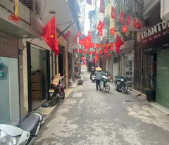 PHẢI THẬT NHANH THÌ MAY RA MỚI CÒN - CÁCH MẶT PHỐ TÔN ĐỨC THẮNG 40m