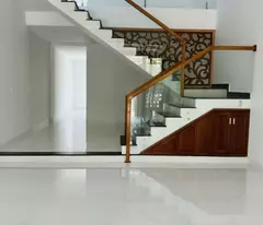 Ở khu đô thị Hòa Xuân mà giá rẻ vô địch. Chỉ nhỉnh 5 tỷ mà có ngay căn nhà 2 tầng kiên cố siêu đẹp.