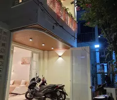 NHÀ ĐẸP HUỲNH TẤN PHÁT Q7 – HẺM THÔNG XE HƠI, 3PN, GIÁ CHỈ 4,95 TỶ