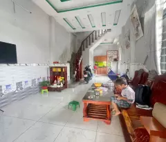 Bán nhà lầu góc 2mt đường nhựa / tỉnh lộ 15, xã Trung An dt 168m2 kèm 3 phòng trọ giá 3,8 tỷ