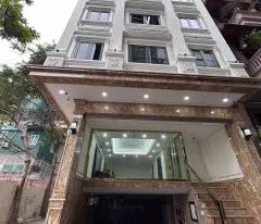 Cho thuê nhà, 157m2- 8T, Nguyễn Trường Tộ, Hàng Than, Trấn Vũ -63 tr
