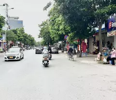 Bán nhà trung tâm Trâu Quỳ mặt phố Ngô Xuân Quảng 105m2 2 mặt tiền.0982852808