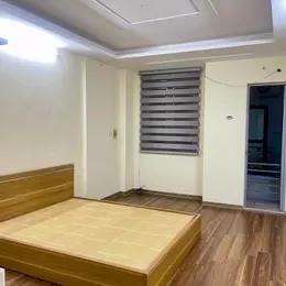 BÁN NHÀ NGÕ PHỐ LĨNH NAM 30M2, 5 TẦNG, NHỈNH 4 TỶ