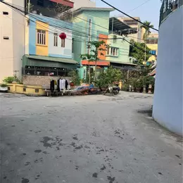 Bán nhà Nguyễn Văn Cừ 5.6 tỷ 34m2 5 tầng.