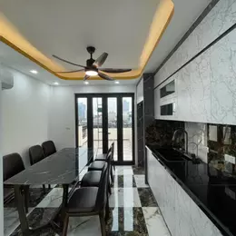 Bán nhà phố Huỳnh Thúc Kháng, Đống Đa 36m, 7 tầng. Giá: 16.5 tỷ