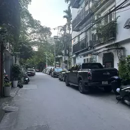 Bán nhà Đặng Thai Mai/Tây Hồ - Phân Lô/Thang máy/Oto dừng đỗ/Đẹp/Xịn