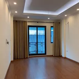 Chủ nợ 5 tỷ, bán nhà Kim Mã - 45m2, 5 tầng - 10m ra phố