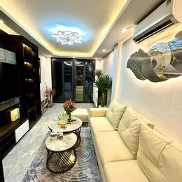 BÁ.N NHÀ TRUNG TÂM CẦU GIẤY - NHÀ ĐẸP DÂN XÂY -LÔ GÓC- Ở NGAY