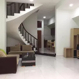 Bán nhà 2 mặt tiền 540 đường Vĩnh Viễn Q.10, vị trí tốt