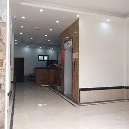 Cho thuê căn hộ khép kín,có thang máy,có gác xép. Nội thất đầy đủ. Giá ; 4 triệu / tháng.