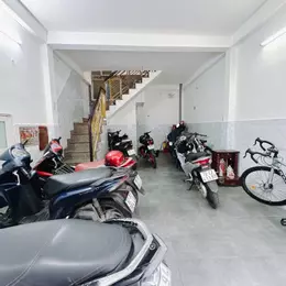 Ngang 4.2 x 8 - 3 tấm chỉ 3,7 tỷ Q4