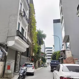 BÁN NHÀ 4 TẦNG 40M OTO VÀO NHÀ TẠI THANH BÌNH