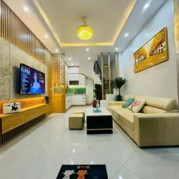 5,98 tỷ ngõ 639 Hoàng Hoa Thám mặt ngõ thông trung tâm Ba Đình, phù hợp kinh doanh nhỏ