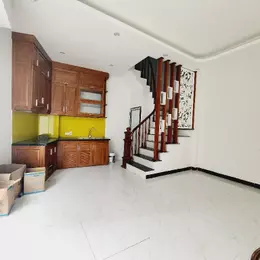 Bán nhà Di Trạch, diện tích 30m2, 5 tầng, lô góc, oto đỗ cửa, giá 3x tỷ thương lượng