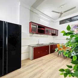 Chính chủ cho thuê NNC Nguyễn Trãi, Phường Nguyễn Cư Trinh, Quận 1, Hẻm oto, 3 tầng, Ngang 3m, Dài