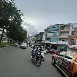 Bán Nhà GÓC 2 Mặt Tiền đường Lý Thái Tổ,Q.10,DT:5,3mx11m,KC:6 lầu,THANG MÁY,Giá:18,8 tỷ