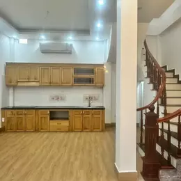 BÁN NHÀ ĐẸP - 4 TẦNG – GẦN CHỢ - GẦN TRƯỜNG – MẶT NGÕ NÔNG