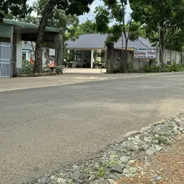 Em bán rẻ Lô đất Mặt Tiền nhựa (10x50=500m2) Thổ cư, Dân đông,Đường Thông Thương,Giá 560tr
