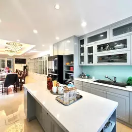 Bán nhà Nguyễn Văn Cừ 98m2 - 4T giá 17,8 tỷ - ô tô tránh, nội thất đẹp như cung điện 5 sao