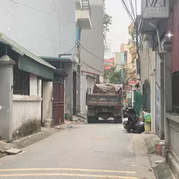 Bán nhà Giang Biên Long Biên DT 45m2*6T ô tô 7 chỗ thông, tháng máy, phân lô chỉ nhỉnh 100tr/m2