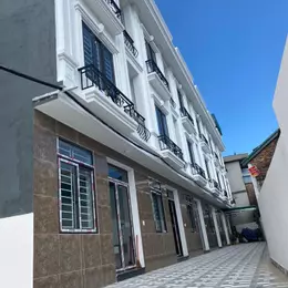 Bán Gấp Nhà Sát Đại Học Sư Phạm Thể Dục Thể Thao - 34m - 3 tầng - 2.13 tỷ