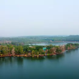 Bán vườn gần 2.000m2 mặt tiền đường bờ hồ 300tr