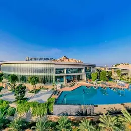 THIÊN ĐƯỜNG NGHĨ DƯỠNG CARAWORLD CAM RANH