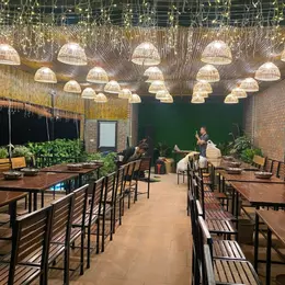 cực rẻ , cho thuê 150m2 chỉ 7tr/th làm quán Bia, CF tại khu đô thị Nam 32 Đức Giang