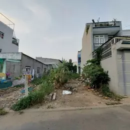 Chính Chủ Bán Mặt tiền Vĩnh Phú 38A, thông qua quận 12 ,
Diện tích : 4,5 x 24 tổng 108,5m2 Thổ Cư