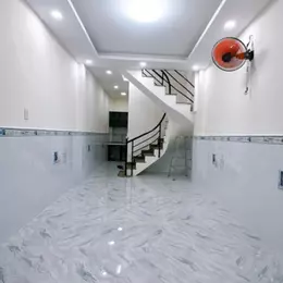 Hẻm rộng 4m Ngang 3x9-2 tấm Q4 hơn 2 tỷ 

Hẻm 4m cách hẻm xe hơi tải 10 m 
Nguyễn Tất Thành Q4