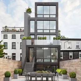 Building cỡ nhỏ– Phố Huế - 346m2 – 3 tầng – 9.7m mặt tiền – 200 tỷ - 578tr/m2