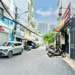 Khu VIP P/lô Quận 10, Ô tô thông, Tô Hiến Thành, 5 tầng , 50m², Chỉ nhỉnh xíu11.2 tỷ