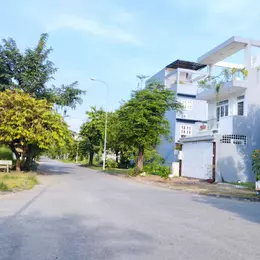Bán gấp lô đất cho con đi học ngay Chợ Bến Cát 5x30,sổ sẵn giá 1 tỷ xxx
