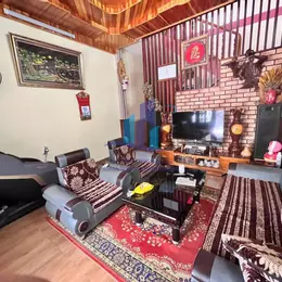 “Ngôi Nhà Hẻm Xe Hơi Trung Tâm Đà Lạt: Tiện Nghi, Sổ Hồng, Giá Hấp Dẫn”