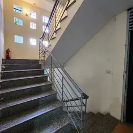 Bán Căn Hộ Đường Láng, 63m2 x 6m Mặt tiền x Chỉ 1,95 tỷ