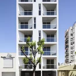 Building cỡ nhỏ – Kim Mã – 51.5m2 – 8 tầng – 8m mặt tiền – 45 tỷ.