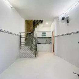 Hẻm 3 m 
Ngang 3,5 x 6 m 
Đúc bê tông Trệt lầu 
HƠN 1,3 TỶ xx
