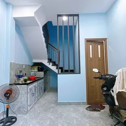 Nhà đẹp Ngang 3.2 x 7 đúc 3 tấm 
Đoàn Văn Bơ p9 Q4 dưới 4 tỷ
